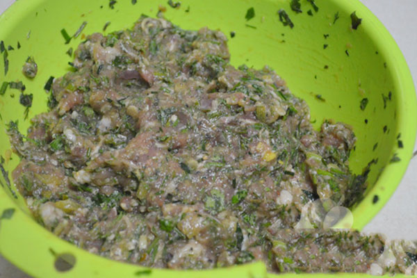 cách làm món cá trắm đen nhồi thịt hấp