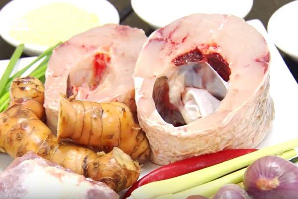 Nguyên liệu món cá trắm đen nướng riềng mẻ