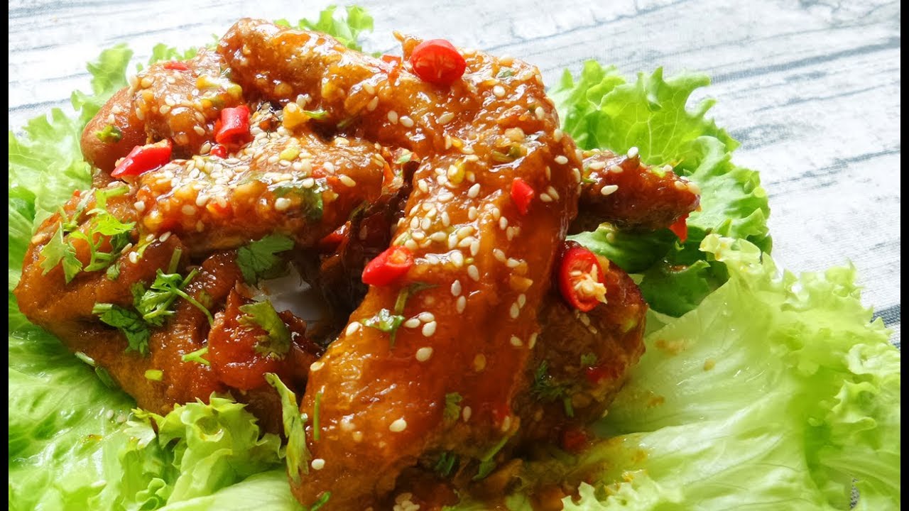 Học cách làm món cánh gà chiên sốt cay kiểu Thái lạ miệng