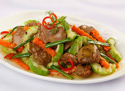 Tuyệt chiêu làm món gan gà xào sả ớt cực ngon