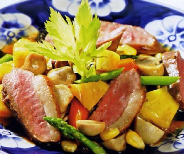 Hướng dẫn làm món thịt vịt xào dứa