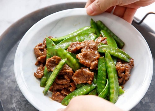 Thịt ba chỉ xào đậu Hà Lan Thịt ba chỉ xào đậu Hà Lan