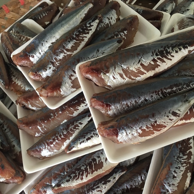 Cá nục một nắng lột da - 150k/kg 