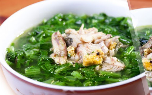 Canh cá rô nấu với rau cải