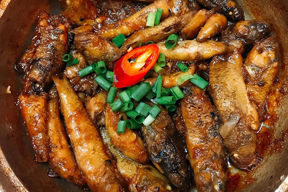 Chạch đồng kho niêu đất