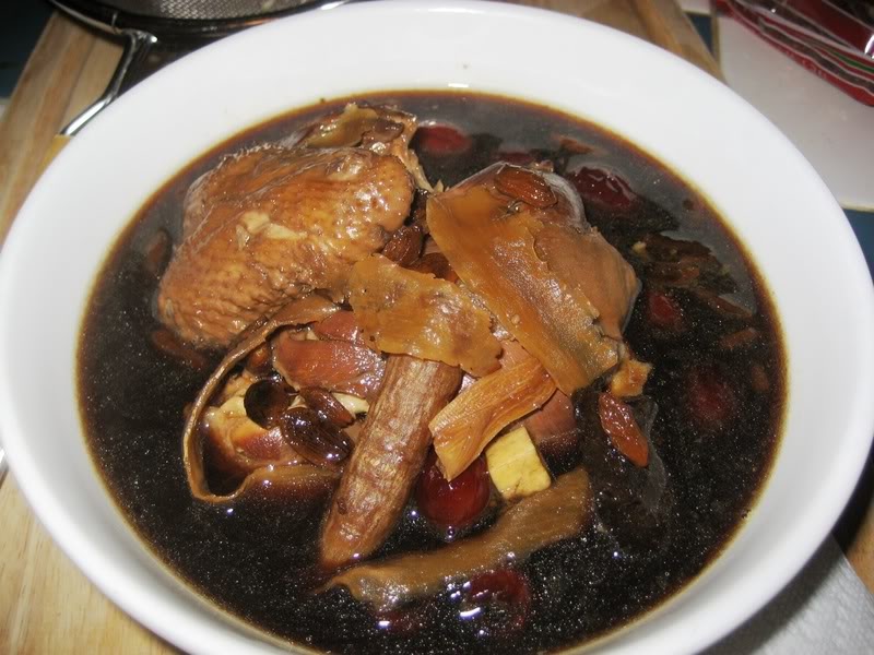 Mua gà đông tảo ngon biếu Tết