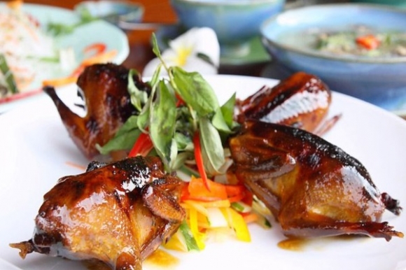 Chim trĩ quay ngũ vị hương: