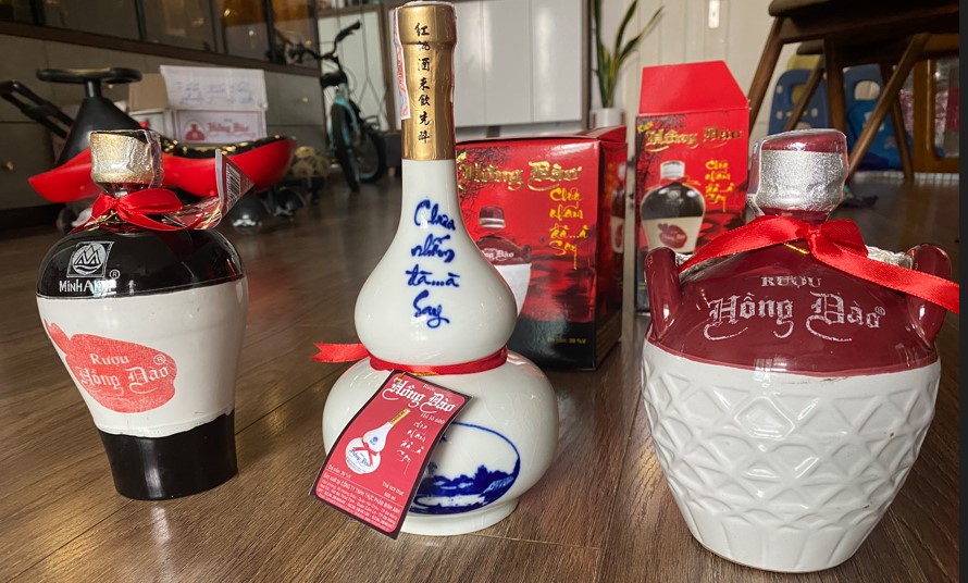 ruou hong dao tai ha noi