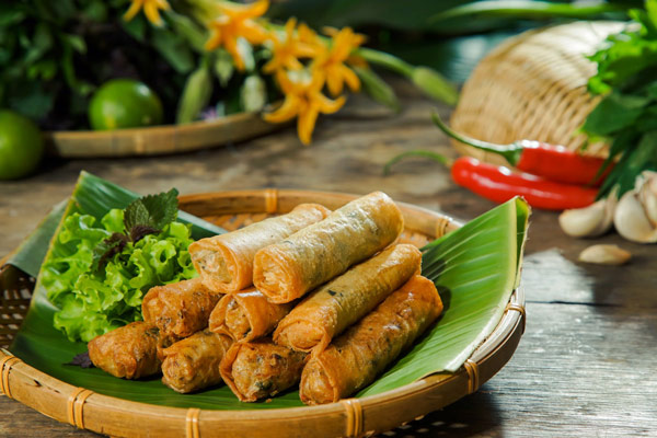 Chả nem rán sẵn - 100k/hộp 10 cái Chả nem rán sẵn - 100k/hộp 10 cái
