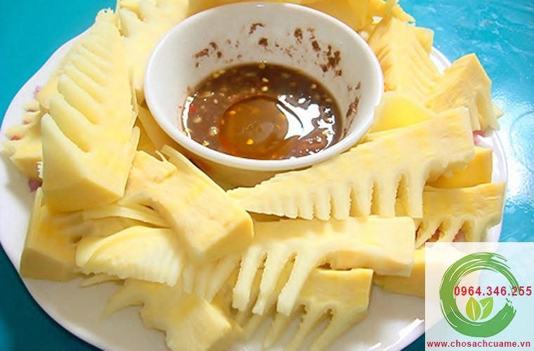 măng luộc chấm tương