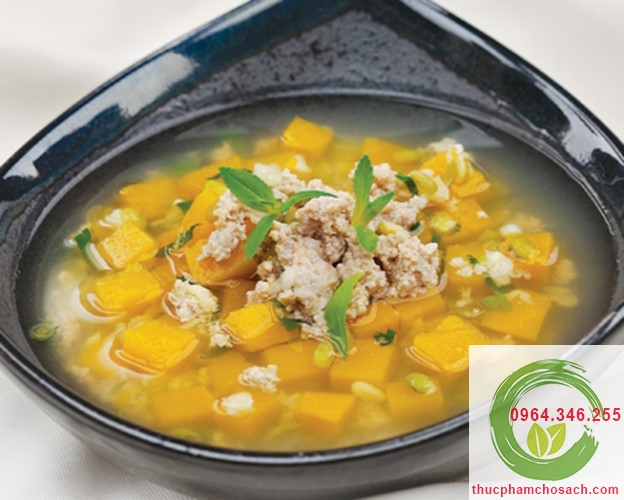 canh bí đỏ đậu xanh