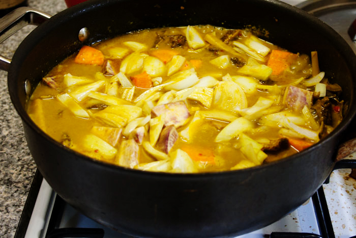 Hướng dẫn làm món cà ri gà