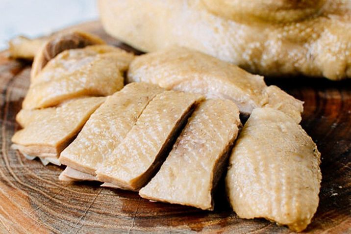 Hướng dẫn chi tiết cách luộc vịt ngon có thể thực hành luôn