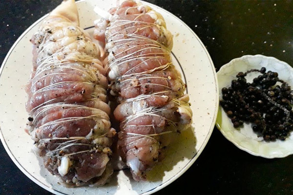 Hướng dẫn làm Chân giò muối xông khói tại nhà. 