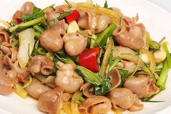 bao tử cá basa xào với cải chua