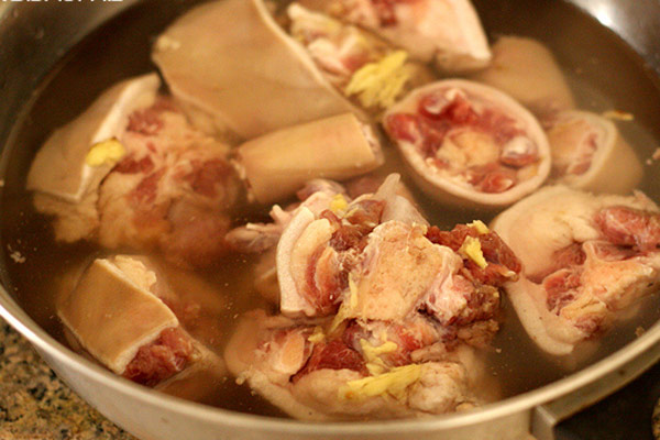 cách làm món đuôi bò canh củ cải