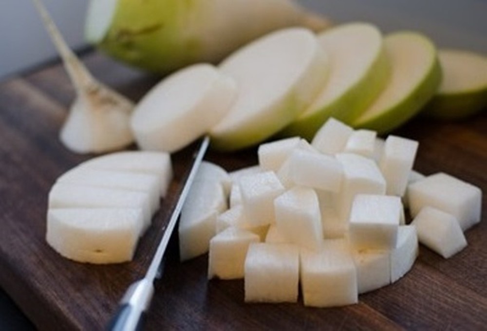 cách làm món đuôi bò canh củ cải