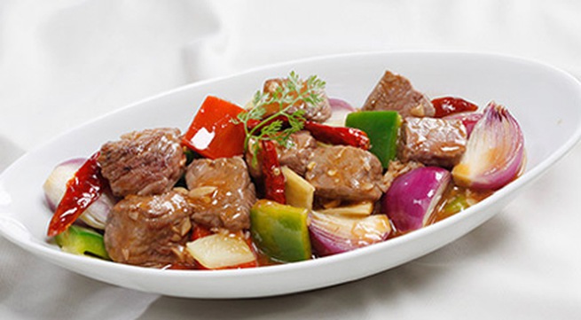 Cách làm món thịt bò xào ớt khô 