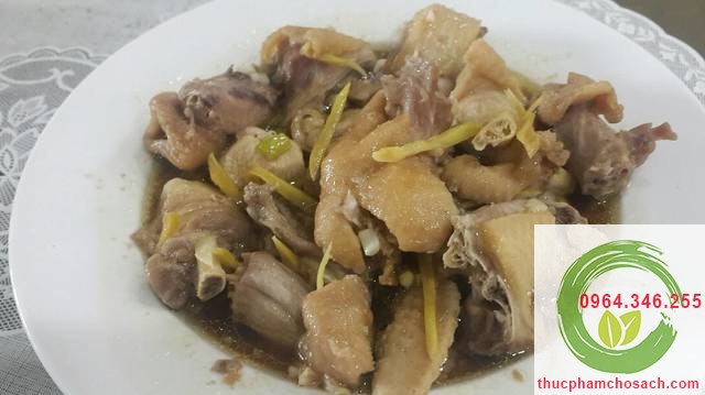 Món gà hấp tương gừng